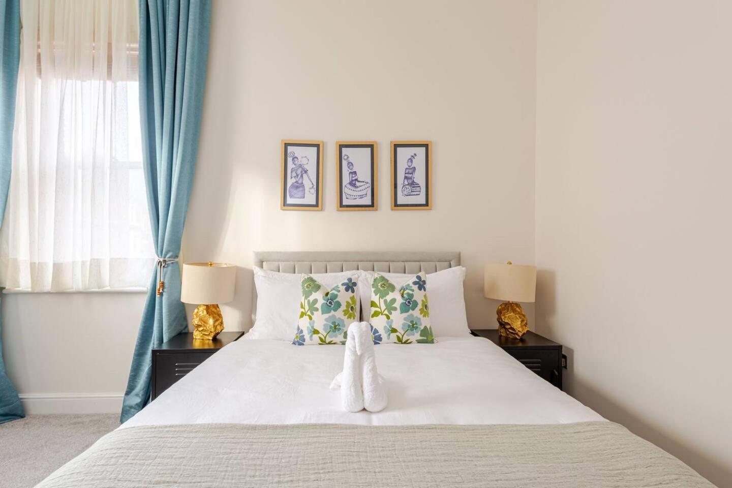 Stylish Flat In Central Location With Free Parking スウィンドン エクステリア 写真
